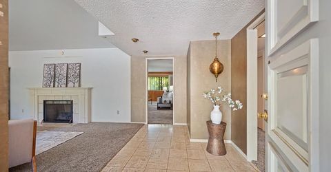 6111 Fordham Way, Sacramento, CA 95831 Photo