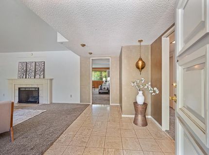 6111 Fordham Way, Sacramento, CA 95831 Photo