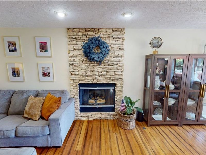 971 Fieldstone Drive, Kent, OH 44240 Photo 13