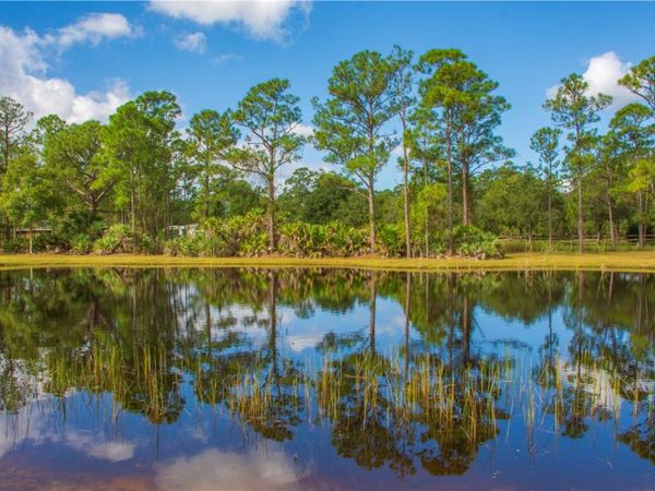 13955 87th Street, Fellsmere, FL 32948