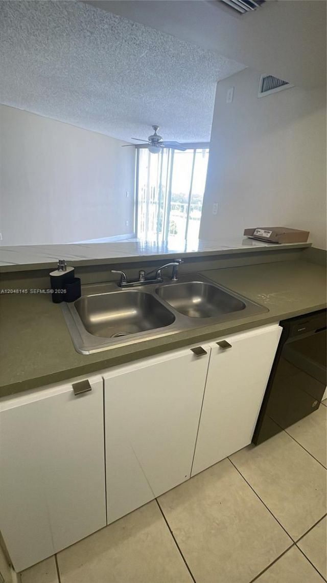 6955 NW 186th St , Unit F505, Hialeah, FL 33015 Photo