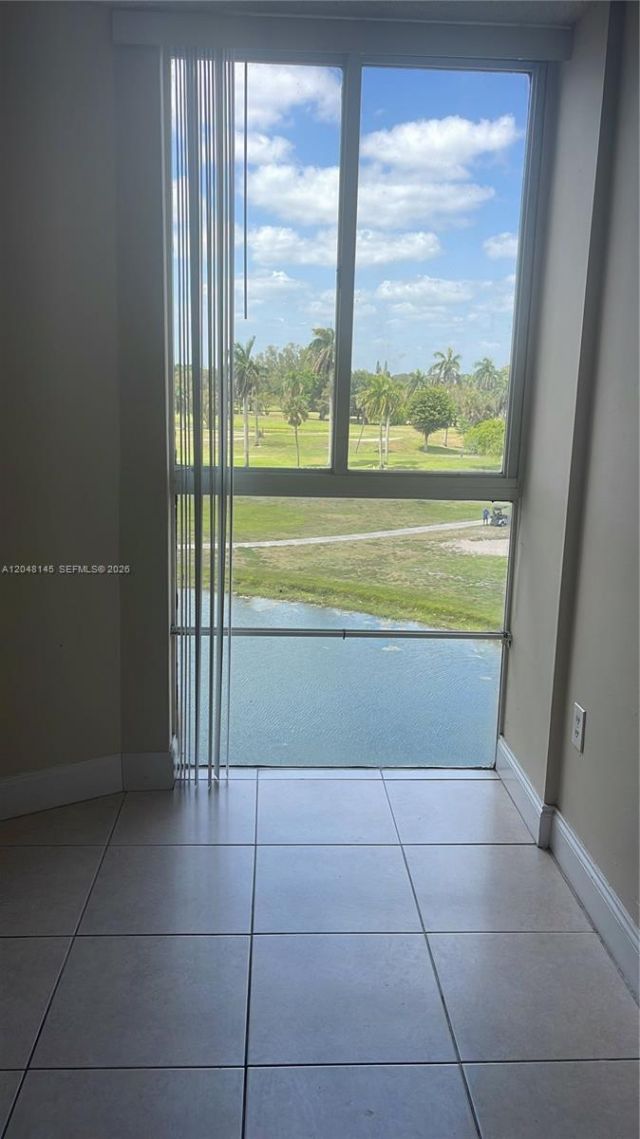 6955 NW 186th St , Unit F505, Hialeah, FL 33015 Photo