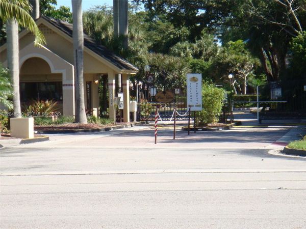 Unit 9151, Miami, FL 33186