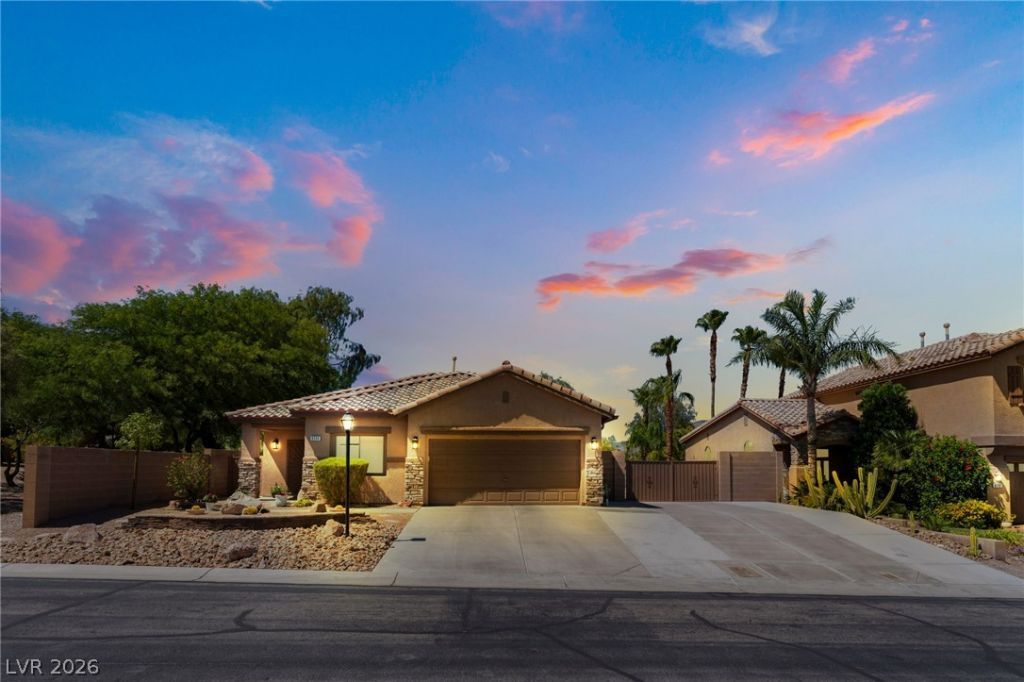8096 Chestnut Glen Avenue, Las Vegas, NV 89131 Main Photo