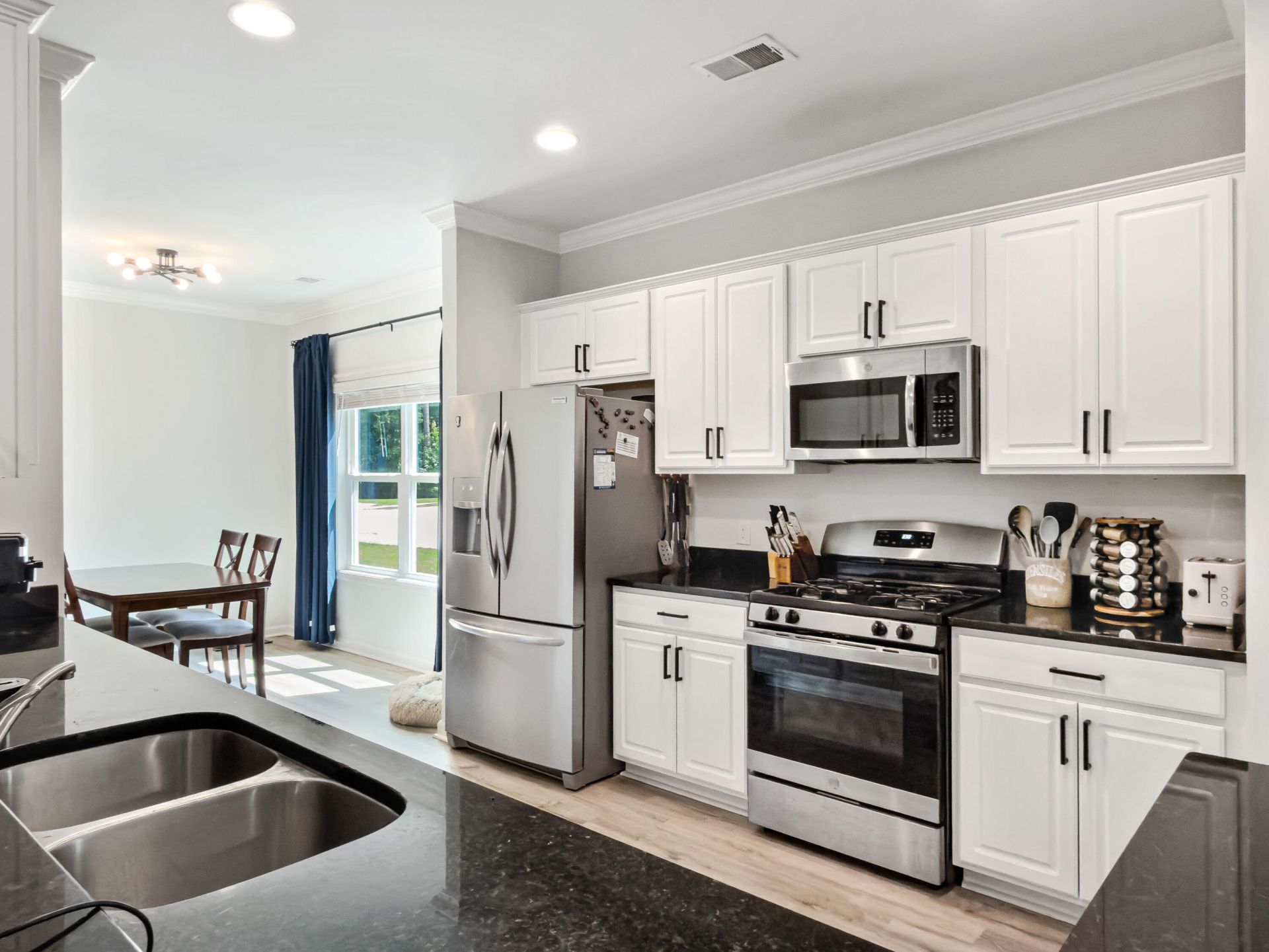 188 Hyrne Drive Photo 10