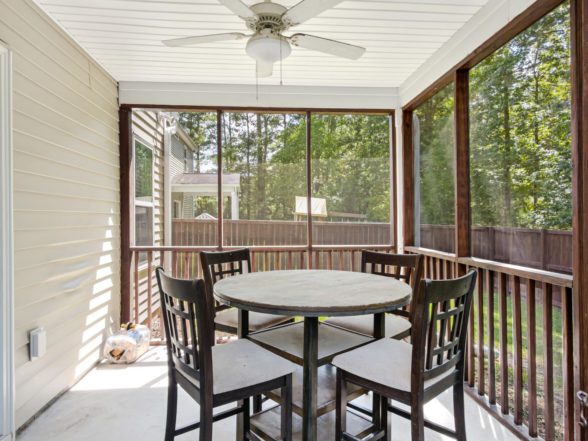 188 Hyrne Drive Photo 33