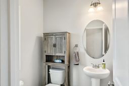 188 Hyrne Drive photo 4