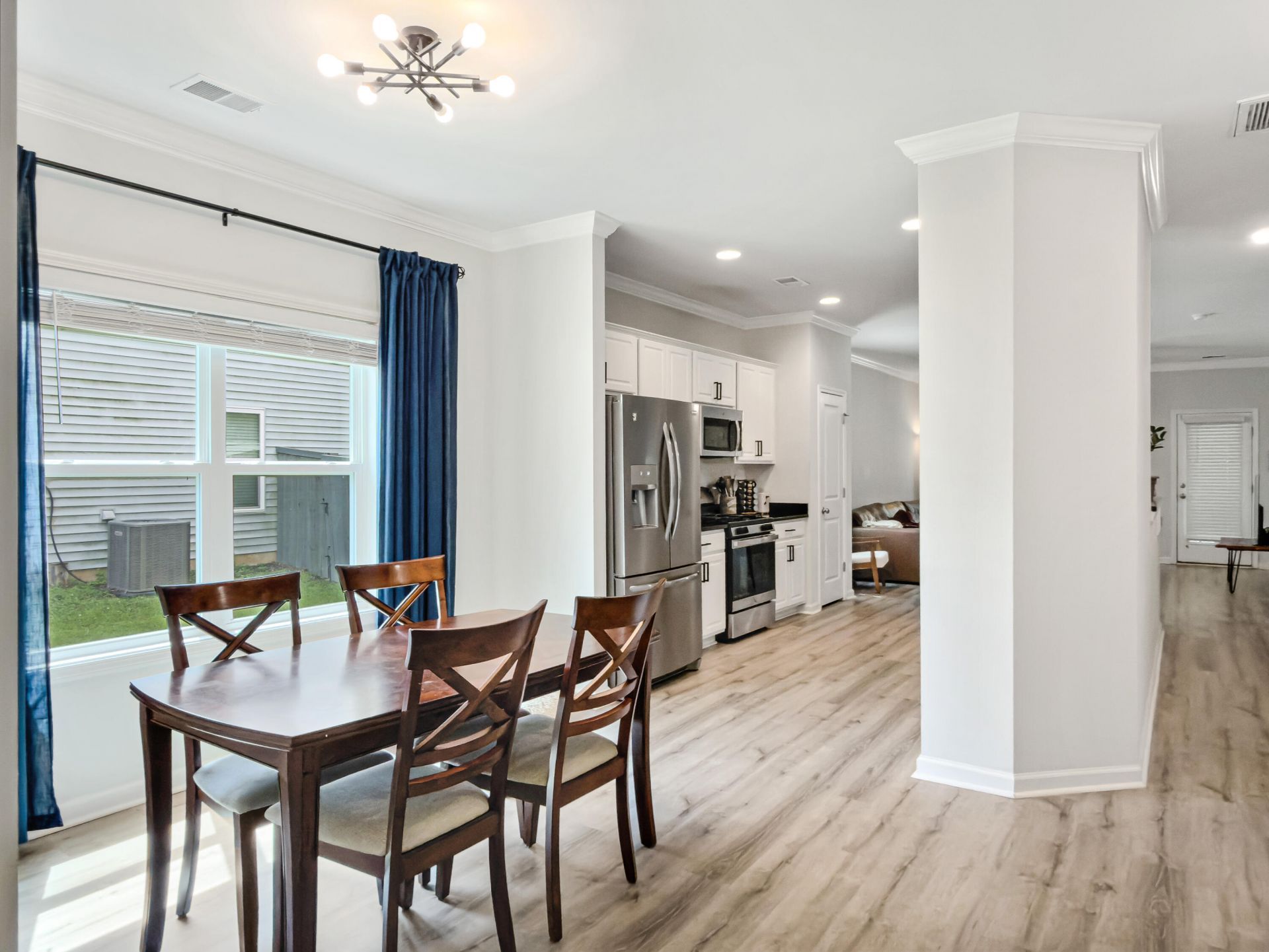 188 Hyrne Drive Photo 5