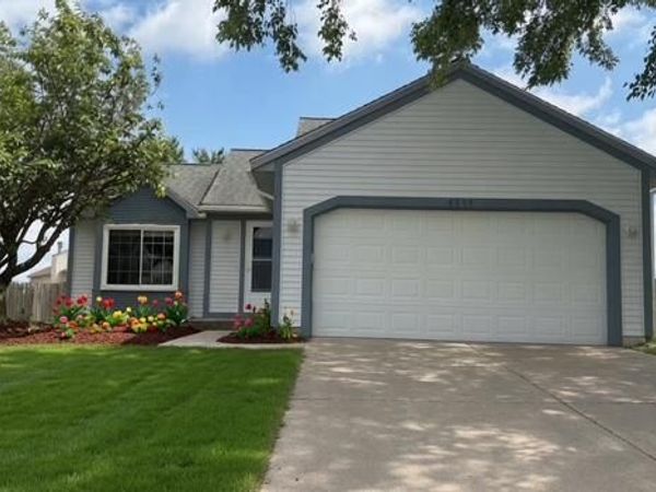 4614 Country Hill Drive SE, Grand Rapids, MI 49512