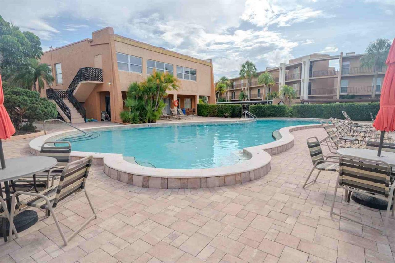 225 Country Club Drive , Unit D142, Largo, FL 33771 Photo
