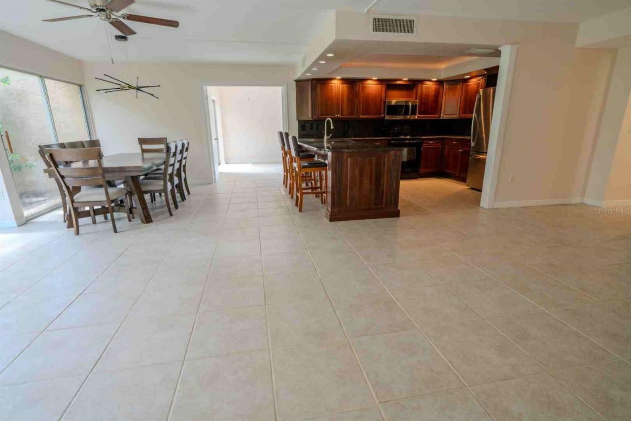225 Country Club Drive , Unit D142, Largo, FL 33771 Photo