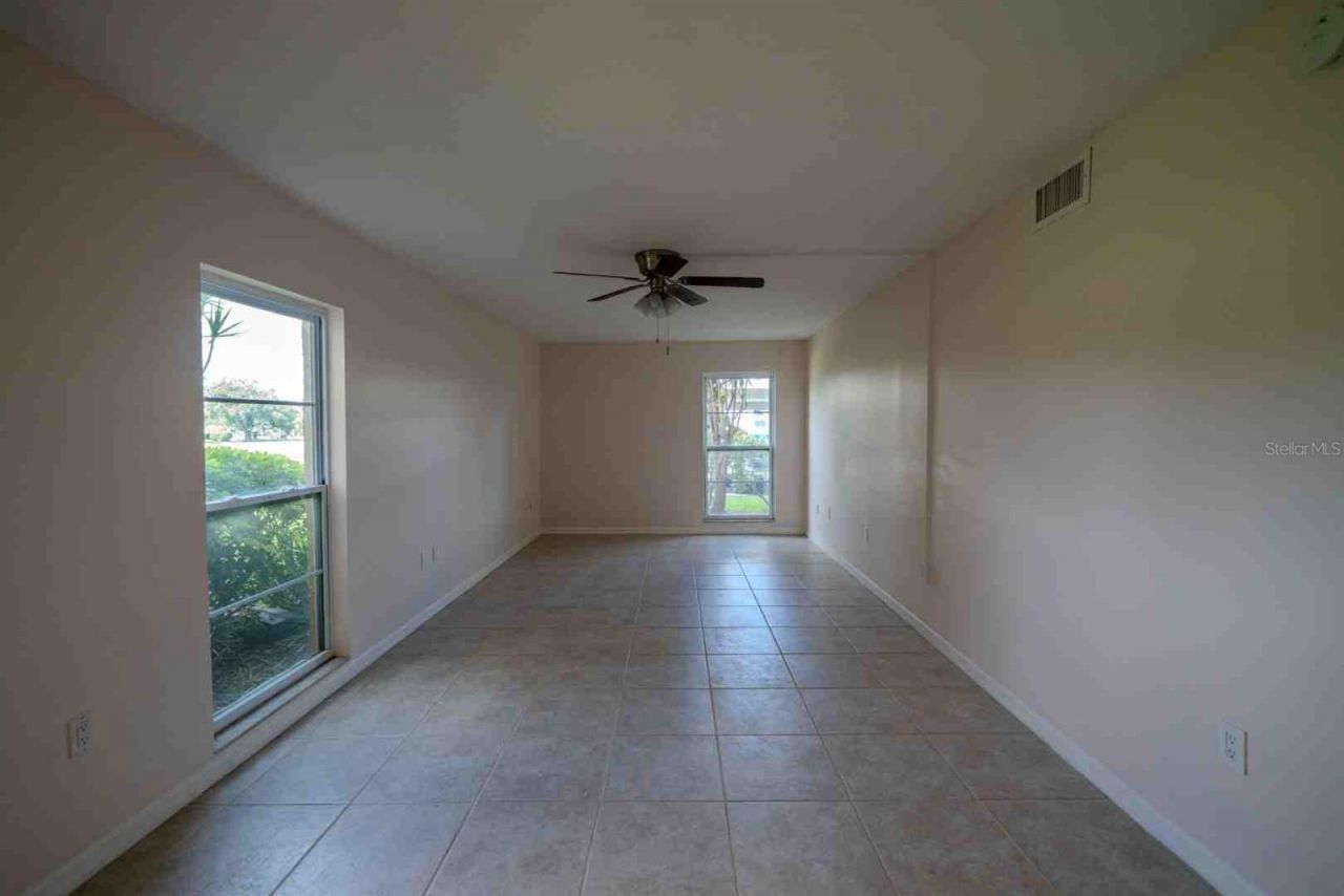 225 Country Club Drive , Unit D142, Largo, FL 33771 Photo