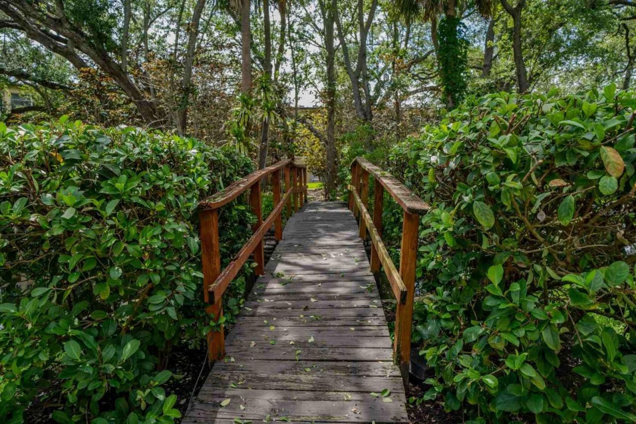 225 Country Club Drive , Unit D142, Largo, FL 33771 Photo