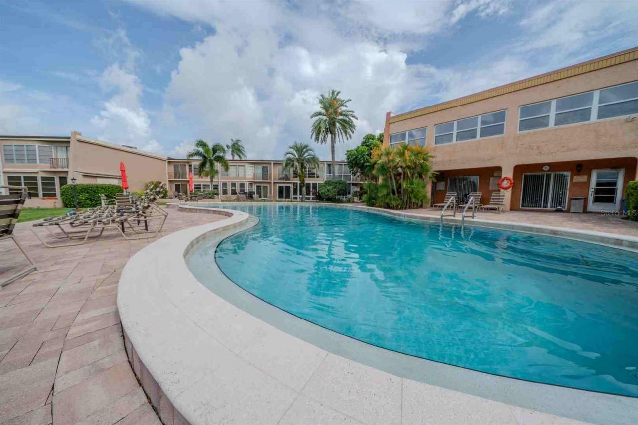 225 Country Club Drive , Unit D142, Largo, FL 33771 Photo