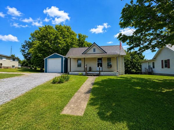 123 York Street, Bulls Gap, TN 37711
