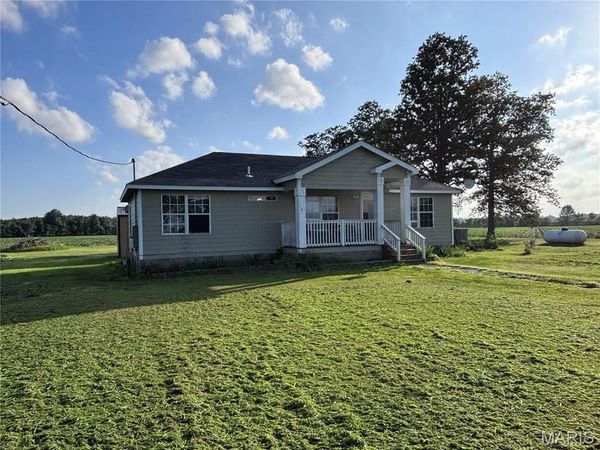 39325 State Highway 53 , Campbell, MO 63933
