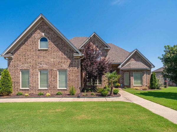 2810 Silverton Drive , Benton, AR 72019