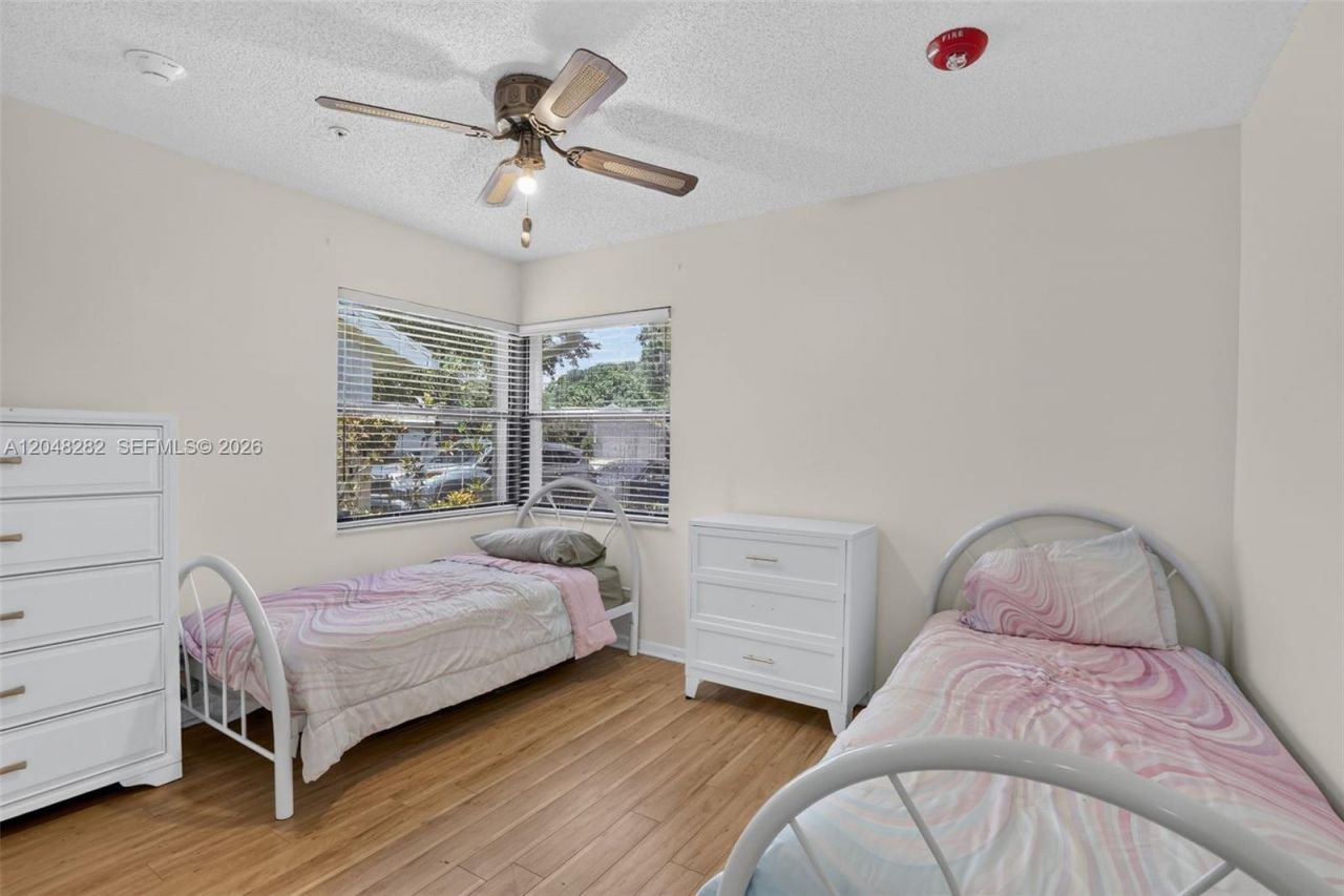 12104 Landing Way , Cooper City, FL 33026 Photo