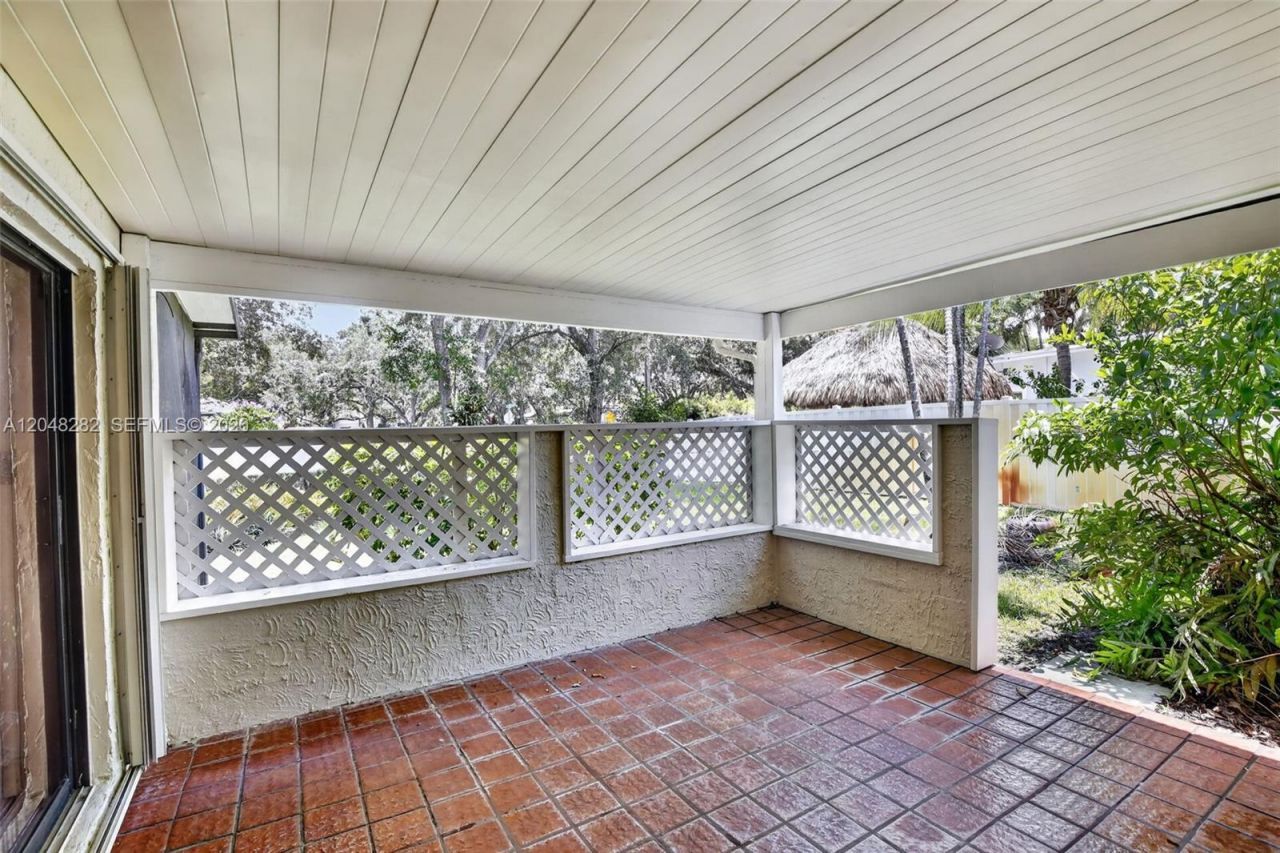 12104 Landing Way , Cooper City, FL 33026 Photo