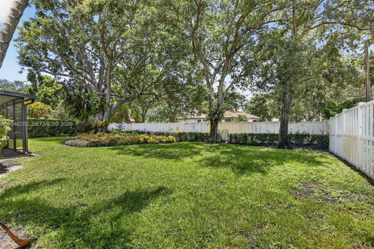 12104 Landing Way , Cooper City, FL 33026 Photo
