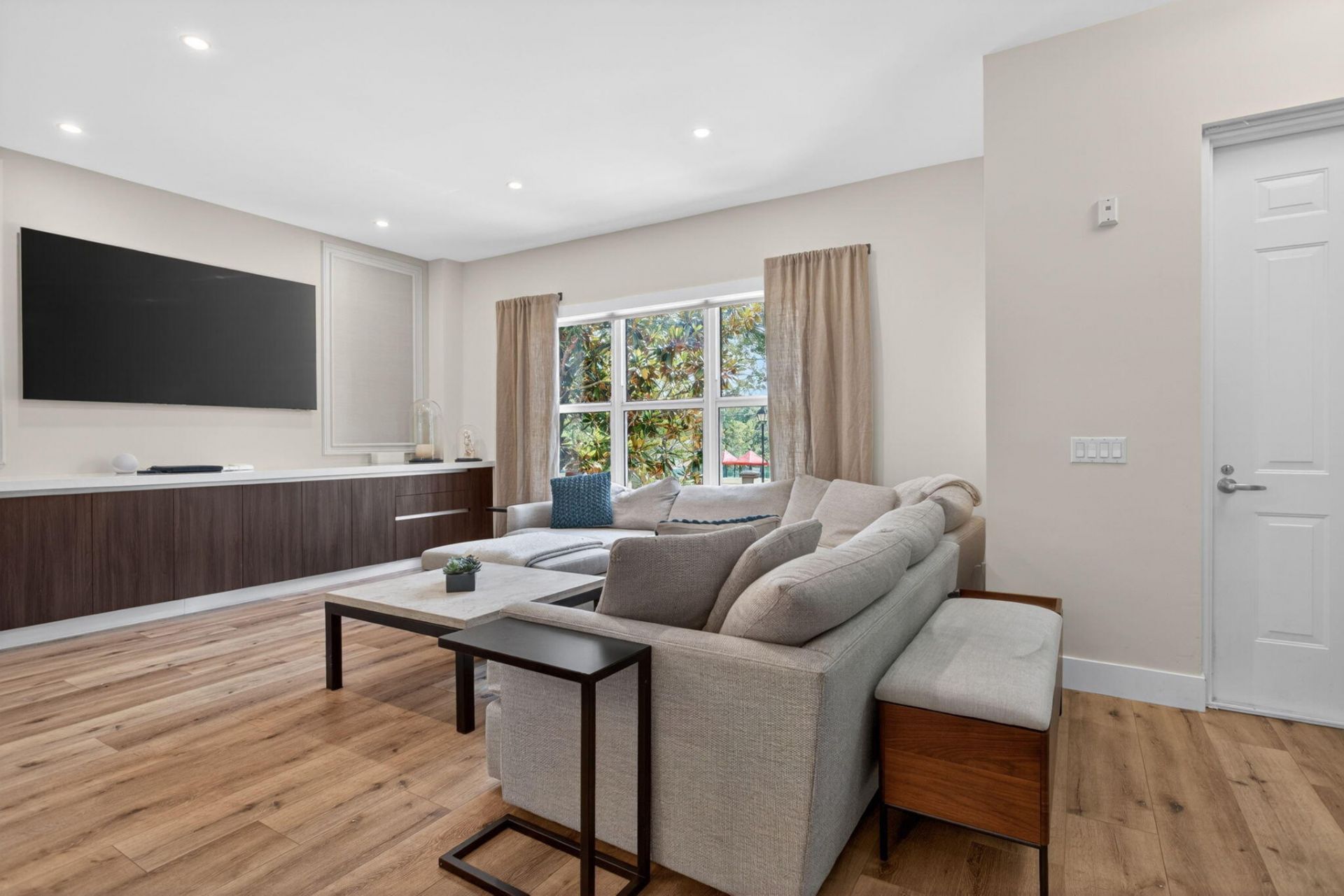 2609 NE 14th Avenue, Unit 105, Wilton Manors, FL 33334 Photo