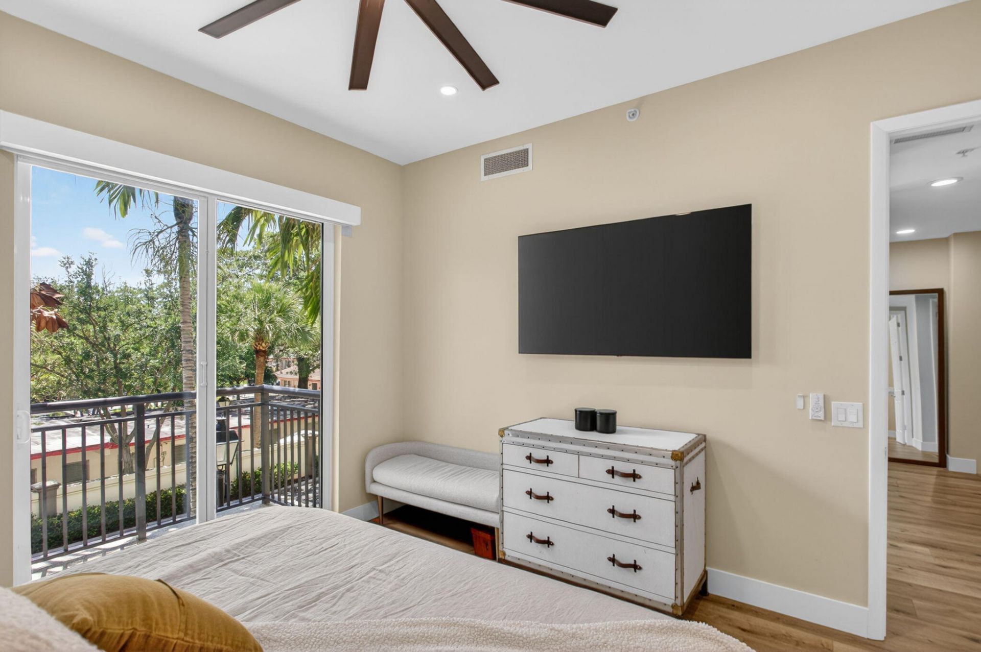 2609 NE 14th Avenue, Unit 105, Wilton Manors, FL 33334 Photo