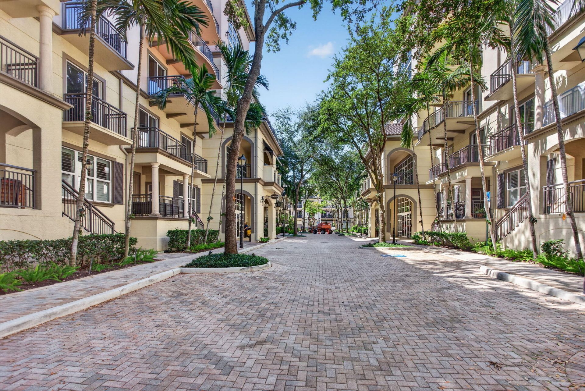 2609 NE 14th Avenue, Unit 105, Wilton Manors, FL 33334 Photo