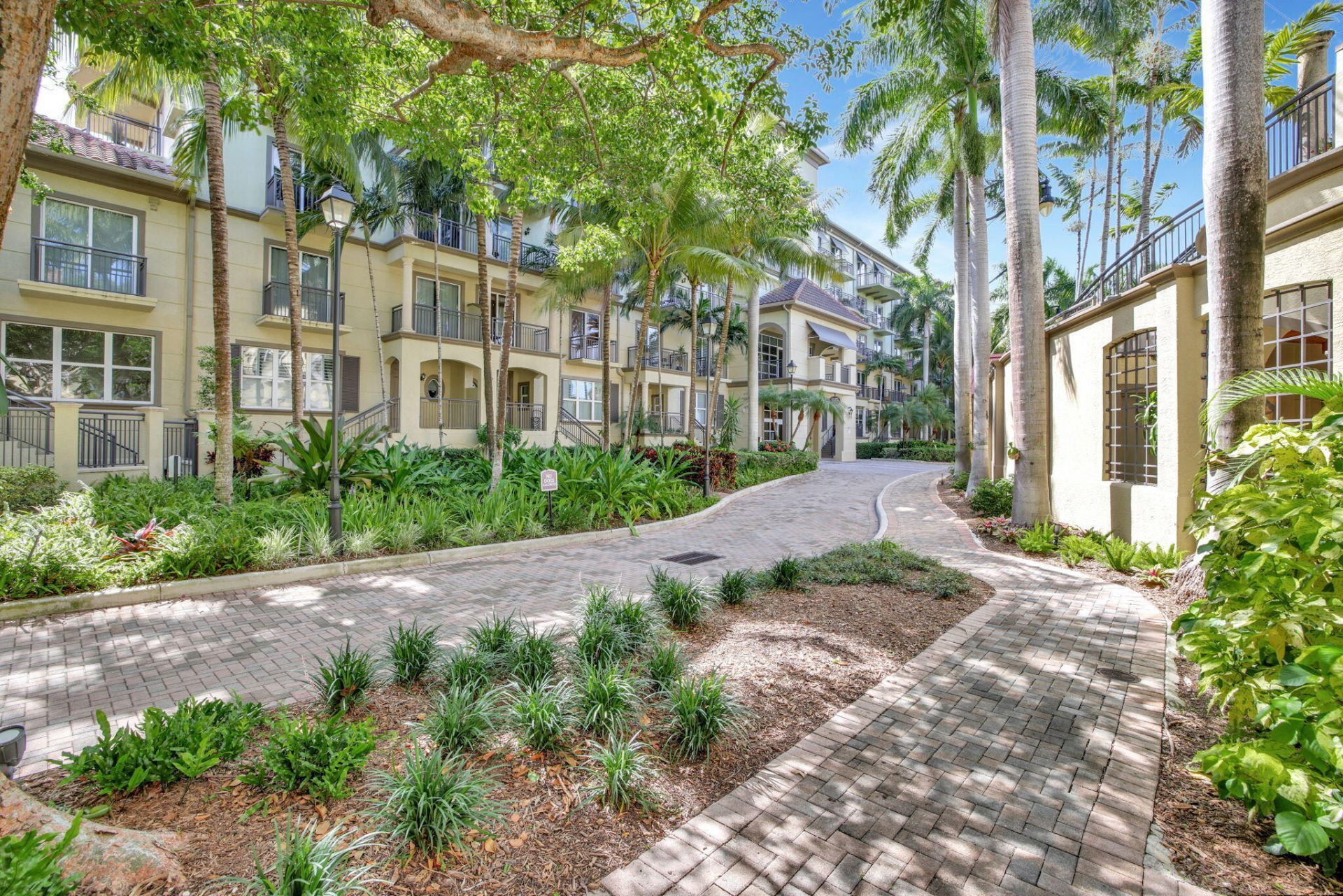 2609 NE 14th Avenue, Unit 105, Wilton Manors, FL 33334 Photo