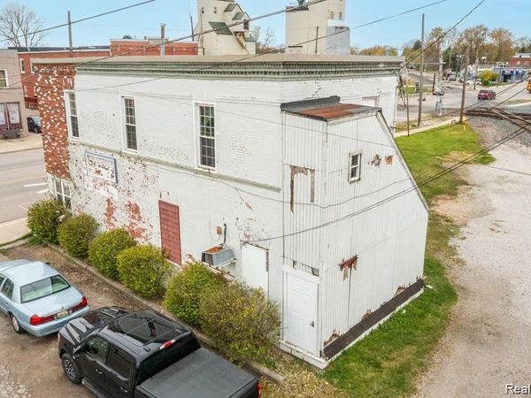 910 Monroe Street, Carleton Village, Mi 48117