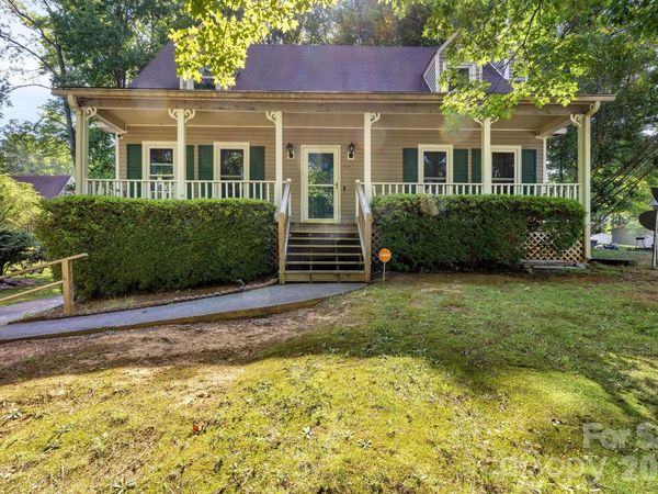 5041 Hutchins Street , Winston Salem, NC 27106