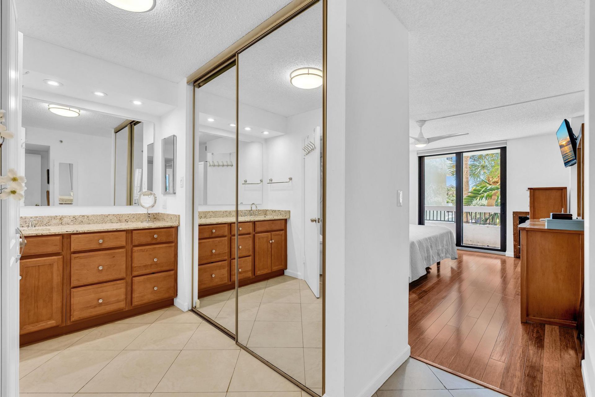 23200 Camino Del Mar, Unit 304, Boca Raton, FL 33433 Photo