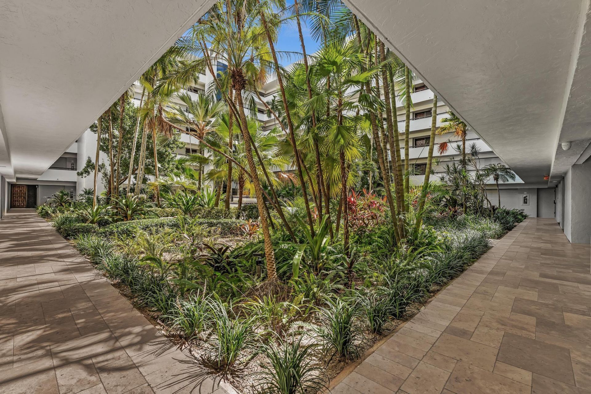 23200 Camino Del Mar, Unit 304, Boca Raton, FL 33433 Photo