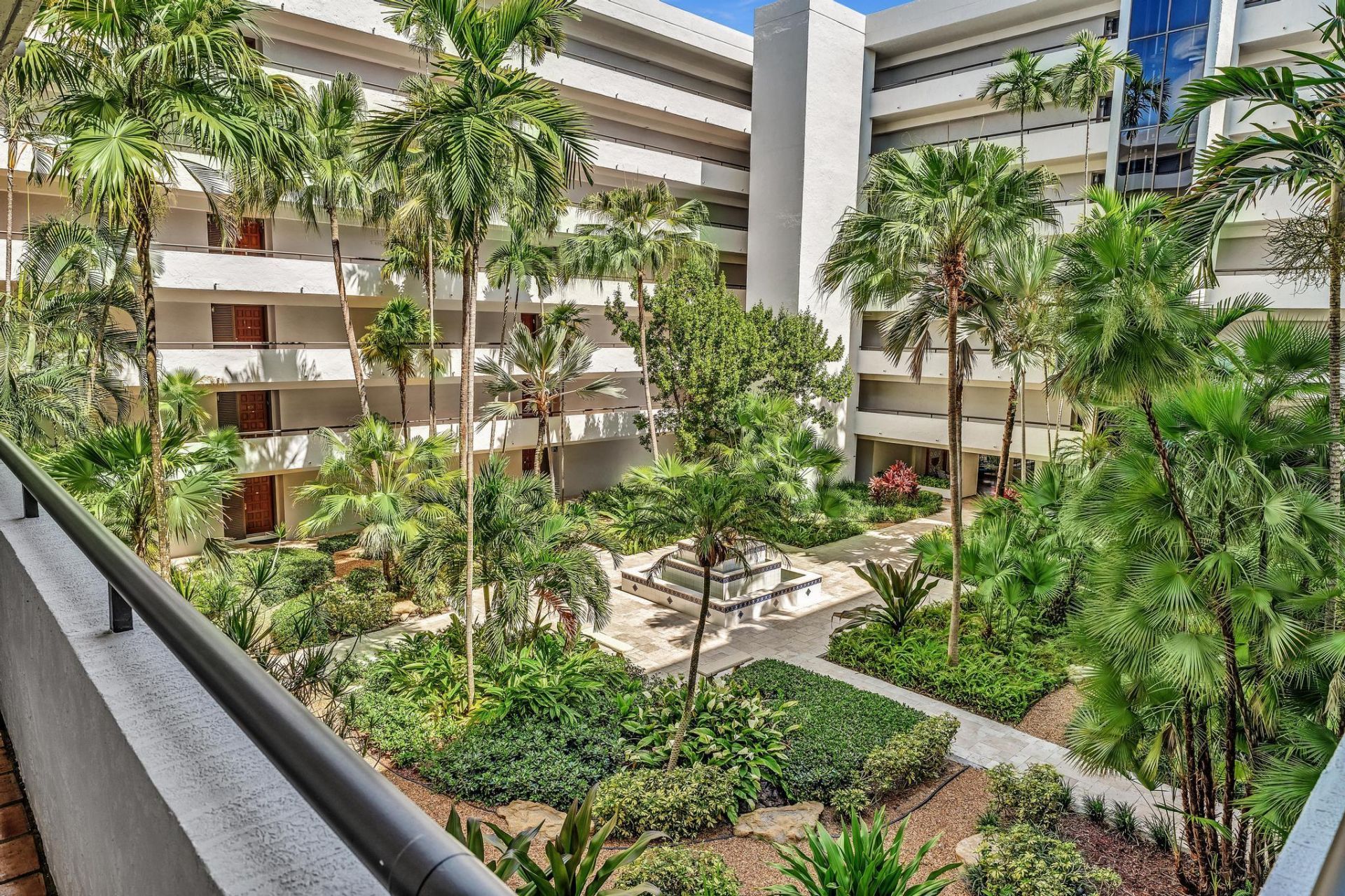 23200 Camino Del Mar, Unit 304, Boca Raton, FL 33433 Photo
