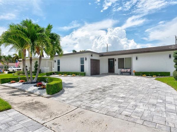 11370 NW 46th Pl , Sunrise, FL 33323
