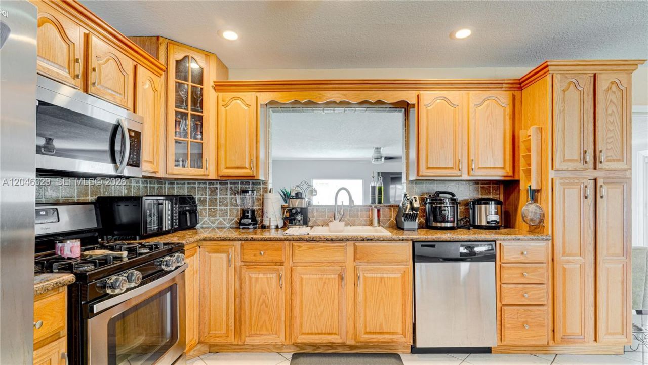 11370 NW 46th Pl, Sunrise, FL 33323 Photo