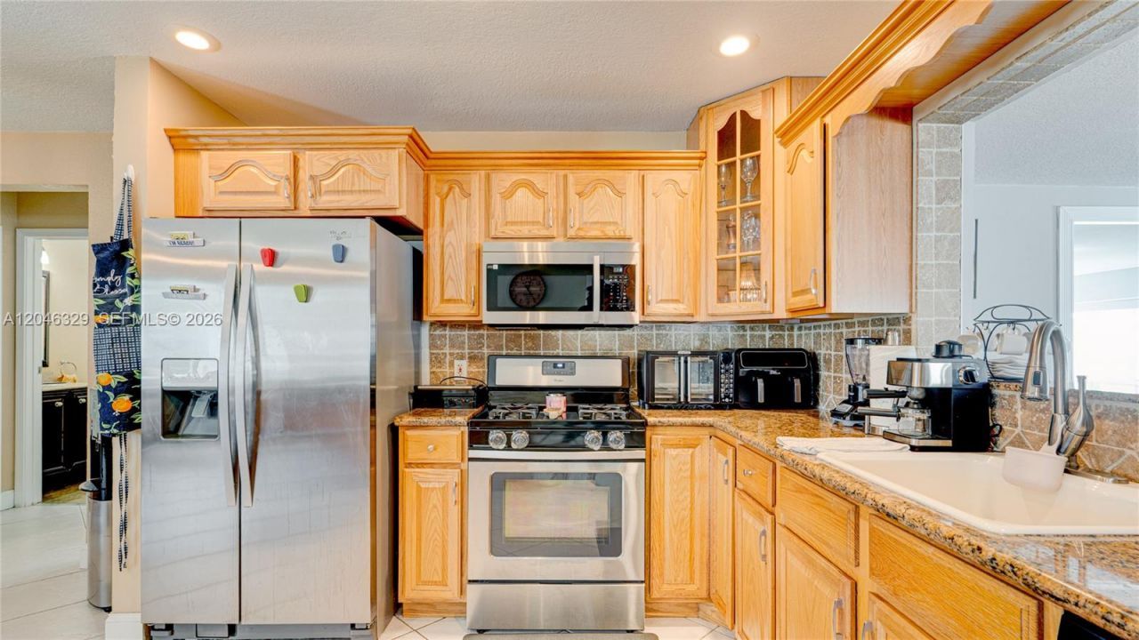 11370 NW 46th Pl, Sunrise, FL 33323 Photo