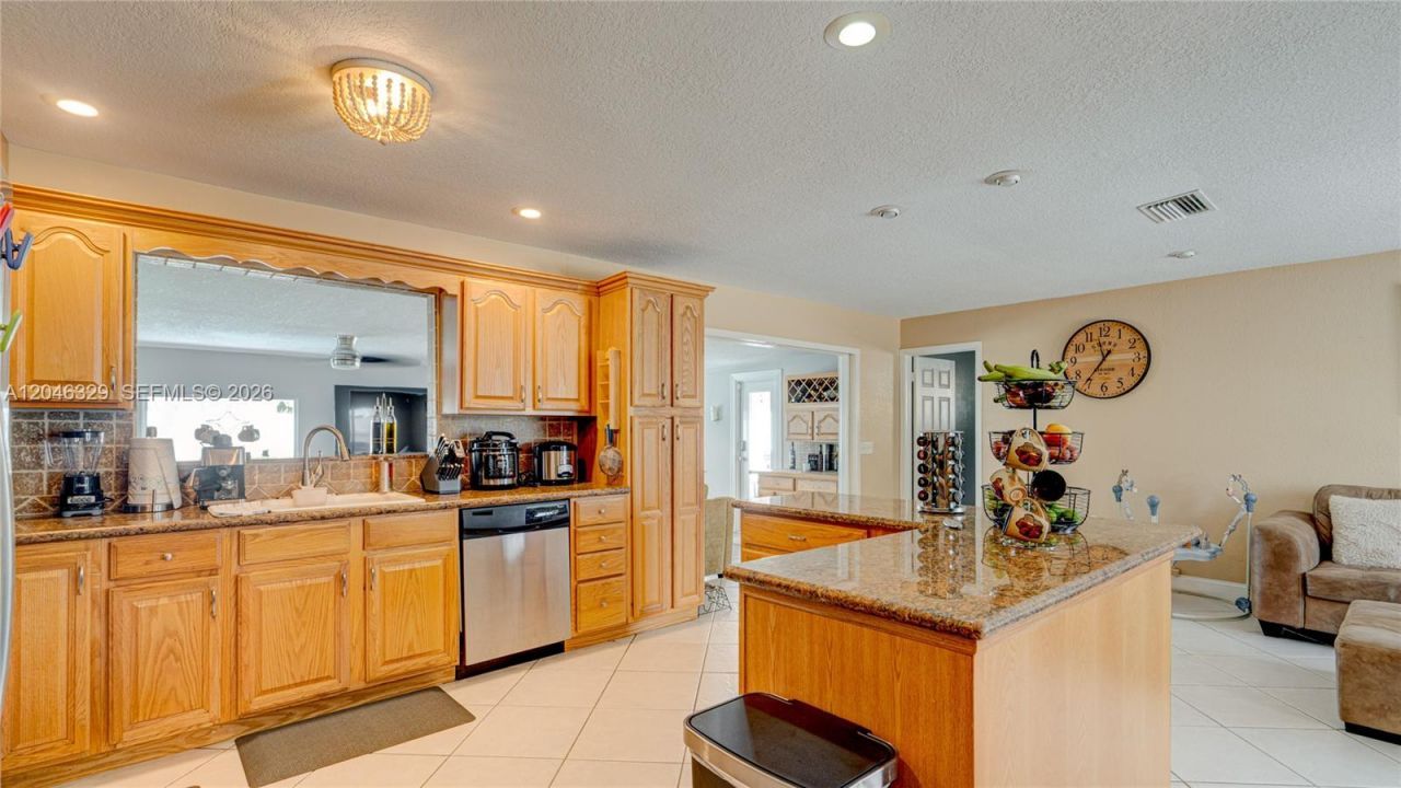 11370 NW 46th Pl, Sunrise, FL 33323 Photo