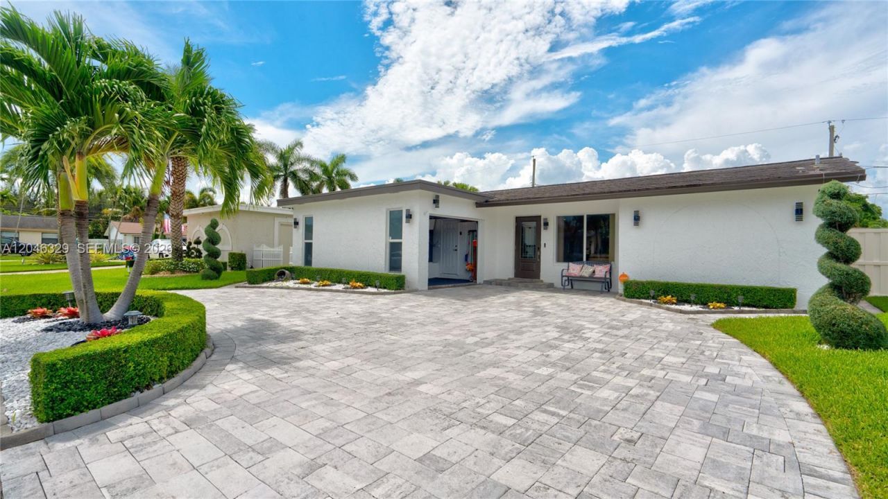 11370 NW 46th Pl, Sunrise, FL 33323 Photo