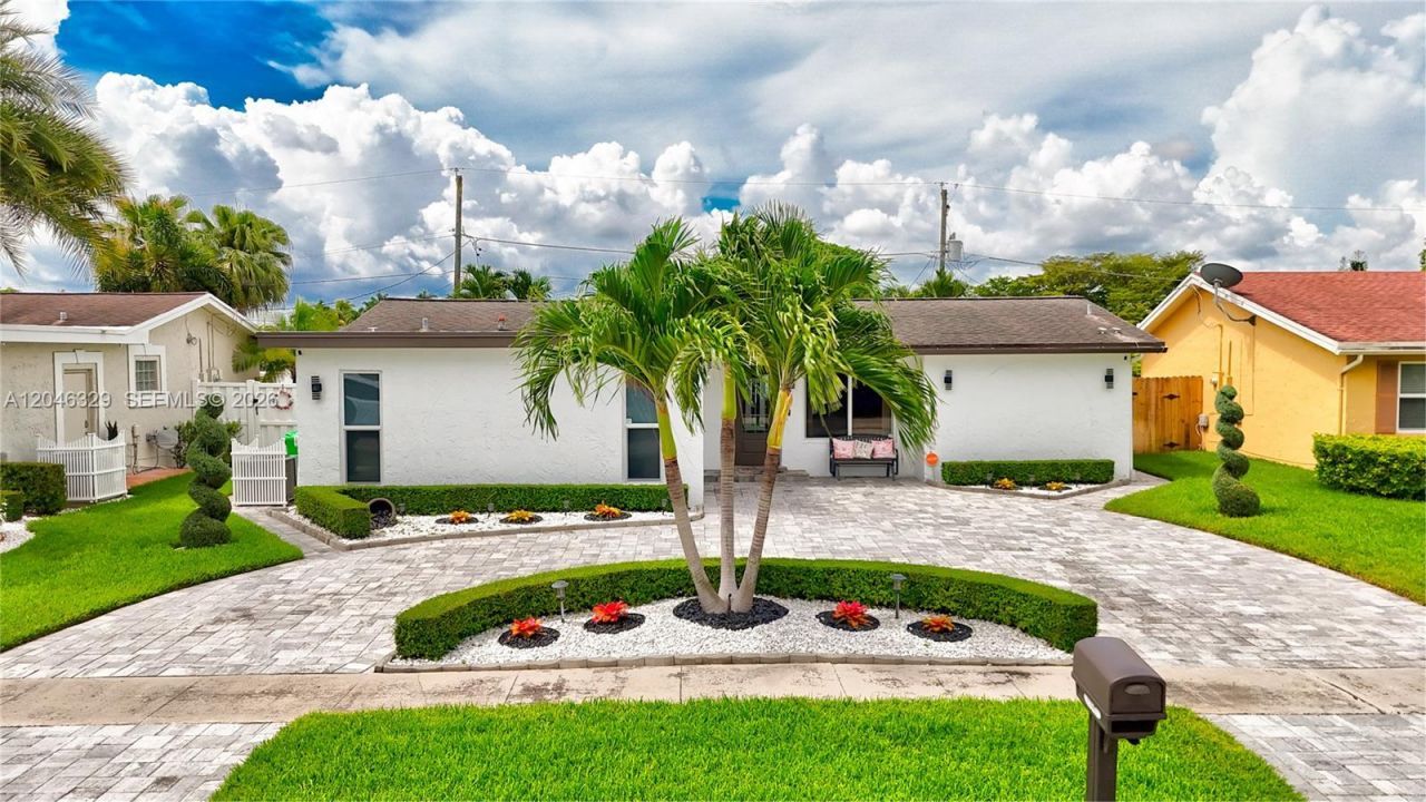 11370 NW 46th Pl, Sunrise, FL 33323 Photo