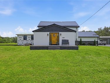 13151 Bullis Road, East Aurora, NY 14052