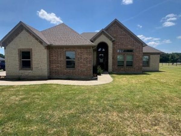 6120 County Road 401, Grandview, TX 76050