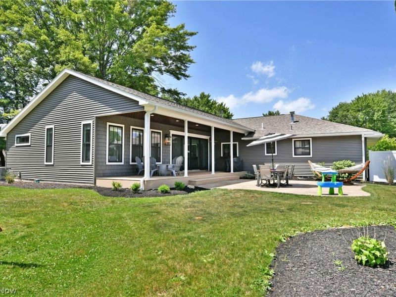 9272 Hillview Drive NE, Howland, OH 44484 Photo 48