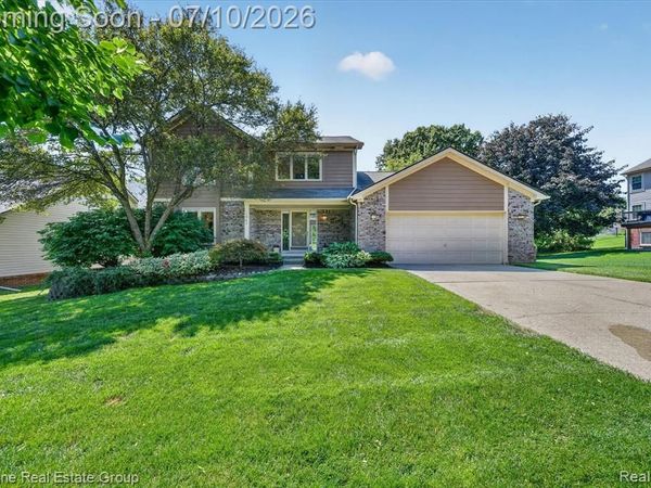 1963 Willowicke Drive, Wixom, MI 48393