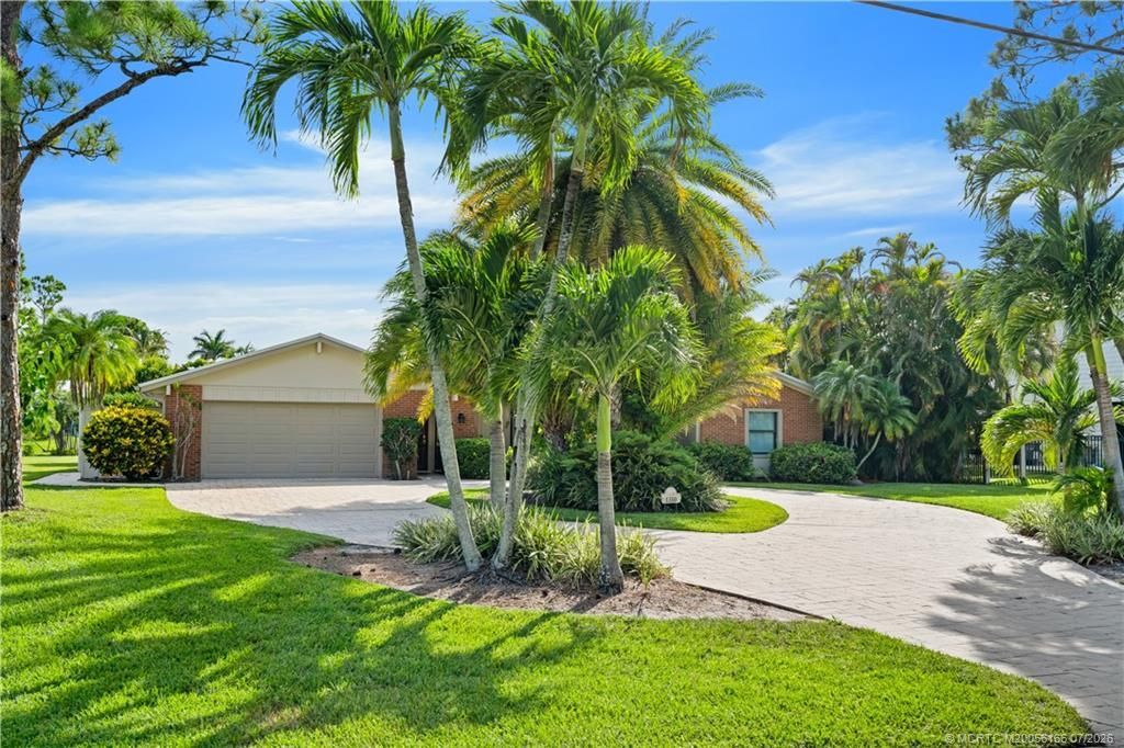 1310 NW Lakeside Trail, Stuart, FL 34994 Photo