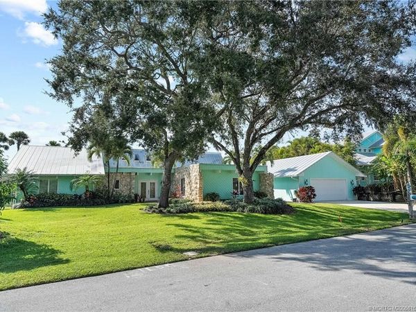 220 SW Willow Lake Trail, Stuart, FL 34997