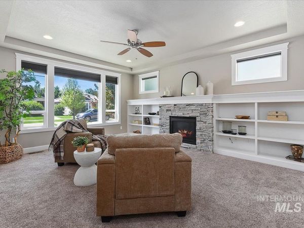 1484 E Summerplace St., Meridian, ID 83646