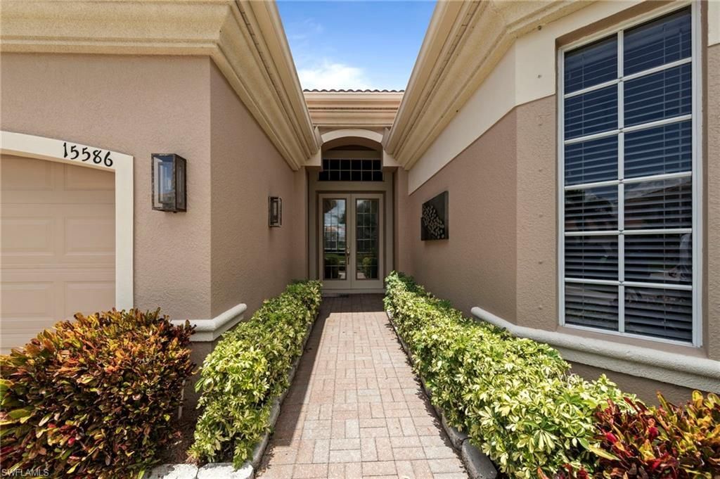 15586 Alton Dr, Fort Myers, FL 33908 Photo