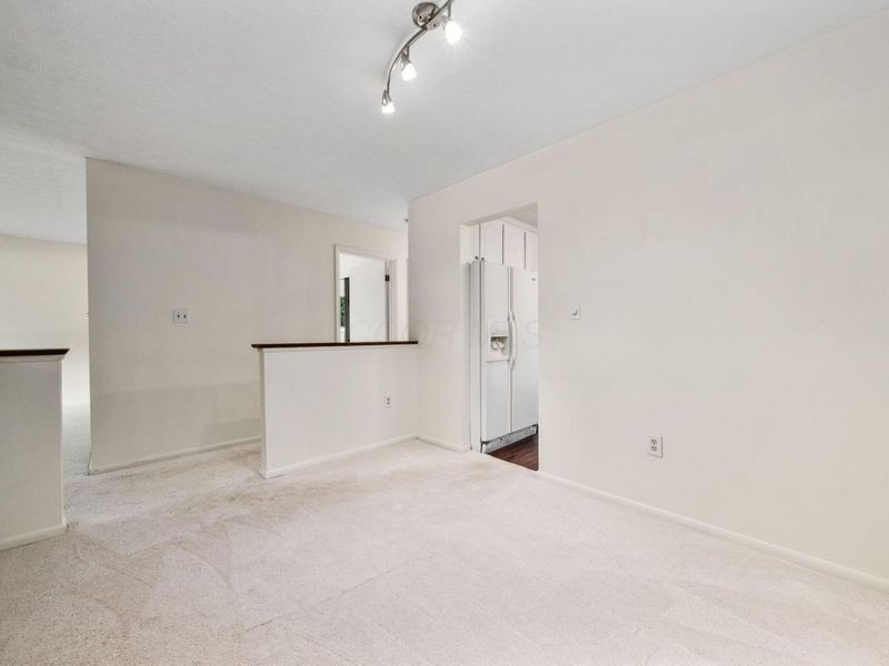 6417 S Sunbury Road, Westerville, OH 43081 Photo 13
