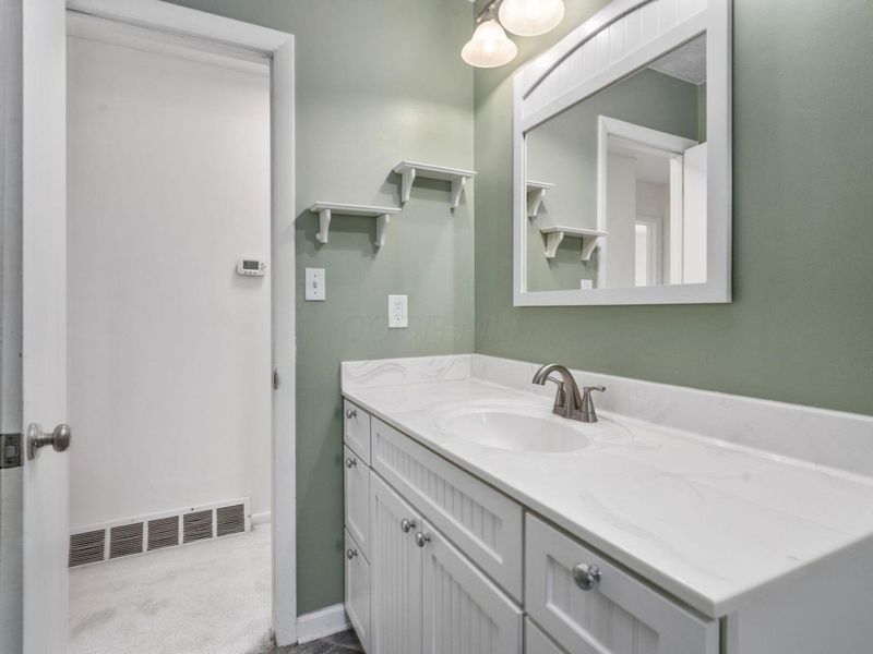 6417 S Sunbury Road, Westerville, OH 43081 Photo 24