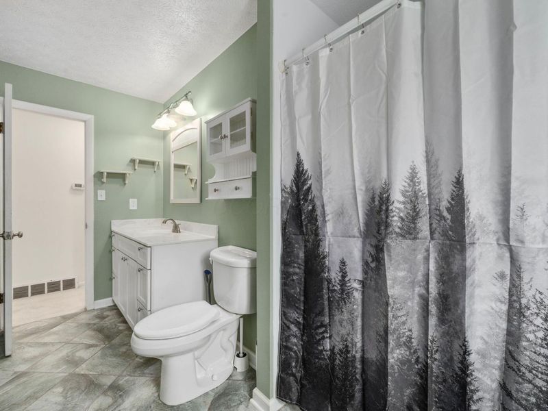 6417 S Sunbury Road, Westerville, OH 43081 Photo 25